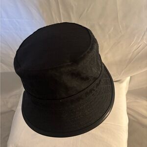 Michael Kors Elegant Black Bucket Hat